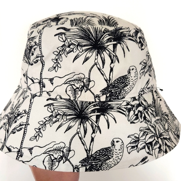 Bucket hat with jungle print - Picture 2 of 6